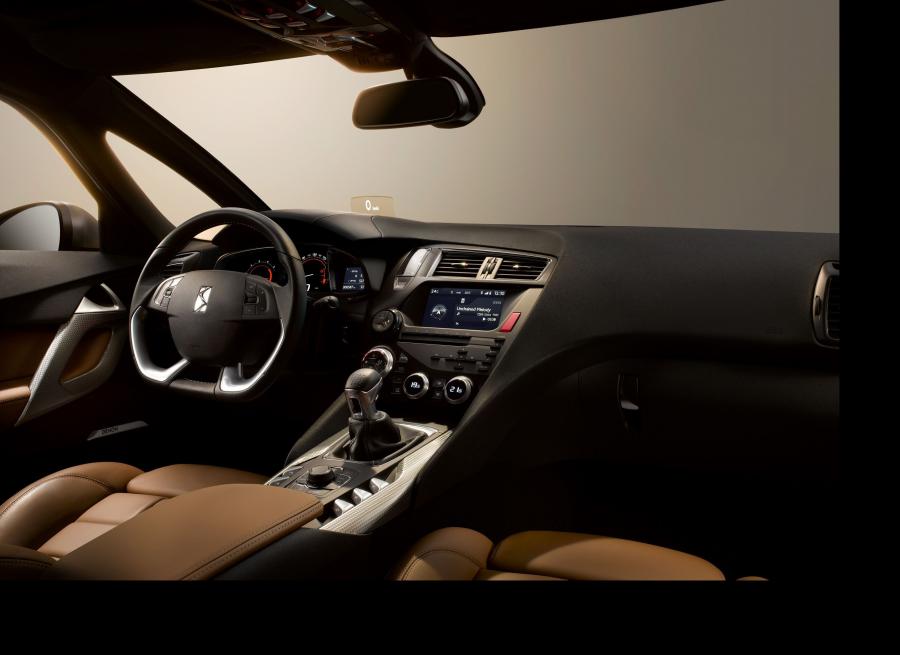  Citroen DS5 2012 года  (фото 71 из 182)